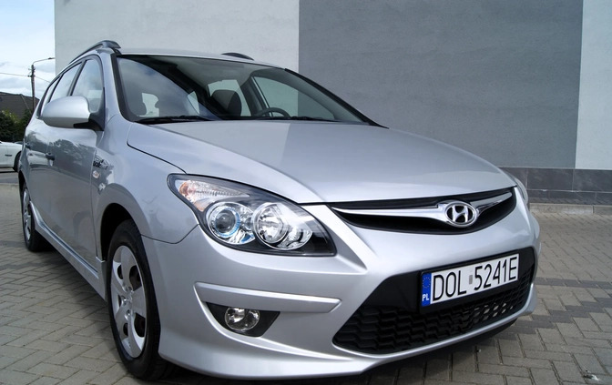 Hyundai I30 cena 21500 przebieg: 148000, rok produkcji 2011 z Syców małe 436